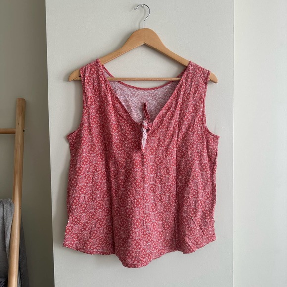 Loft Geometric Bow Back Vintage Soft Tank Size Large - Picture 2 of 6